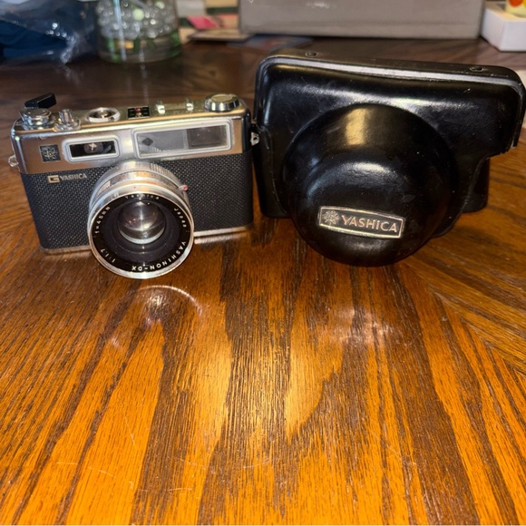 Vintage Yashica Electro 35 rangefinder film camera